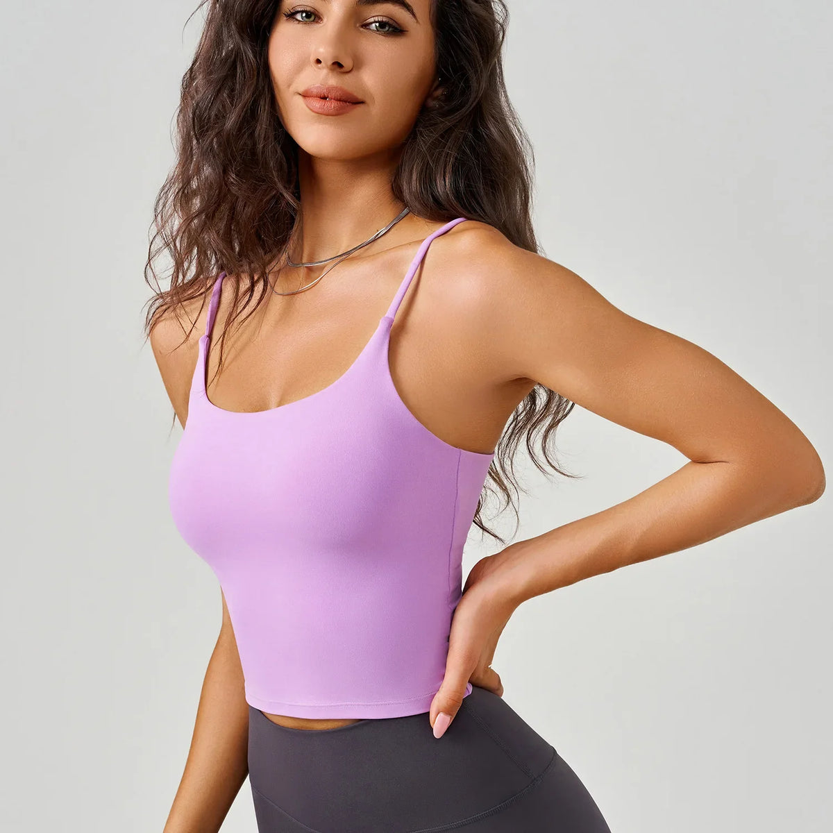 Top deportivo suave y elástico con escote en U y copas fijas para mujer - Gimnasio y yoga
