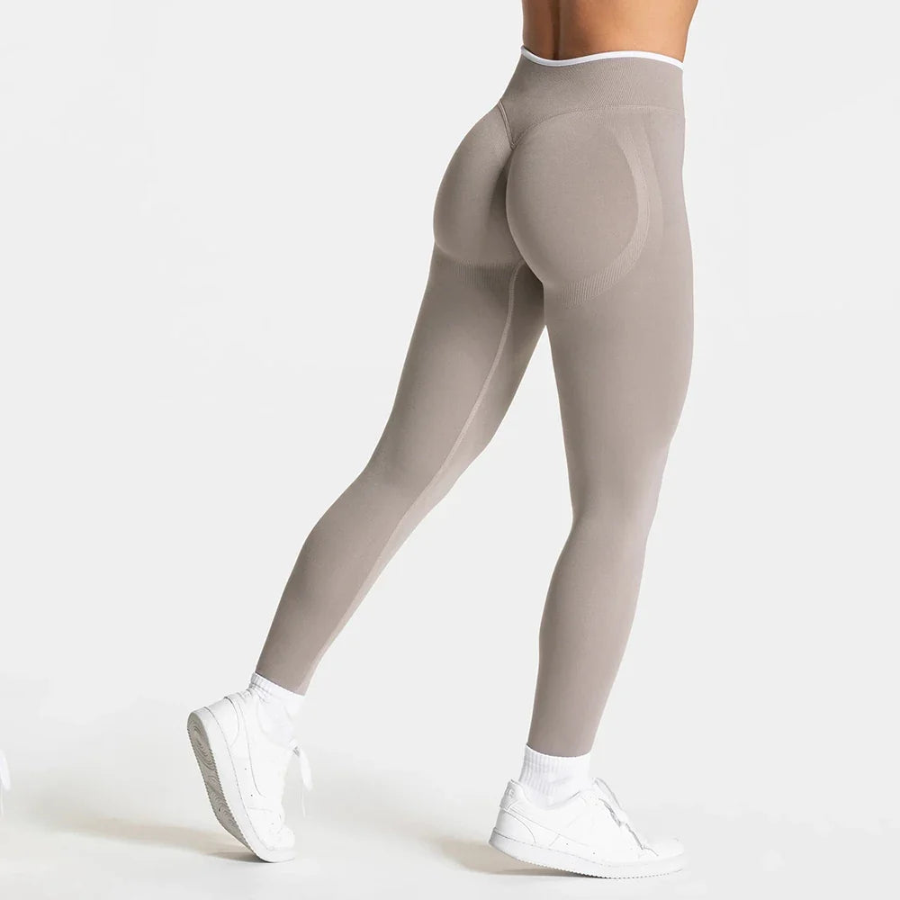 Leggings deportivos sin costuras y tiro alto para mujer, con fruncido y efecto realce - Yoga y gimnasio